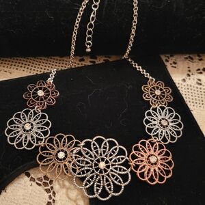 Elegant Multicolor Floral Necklace